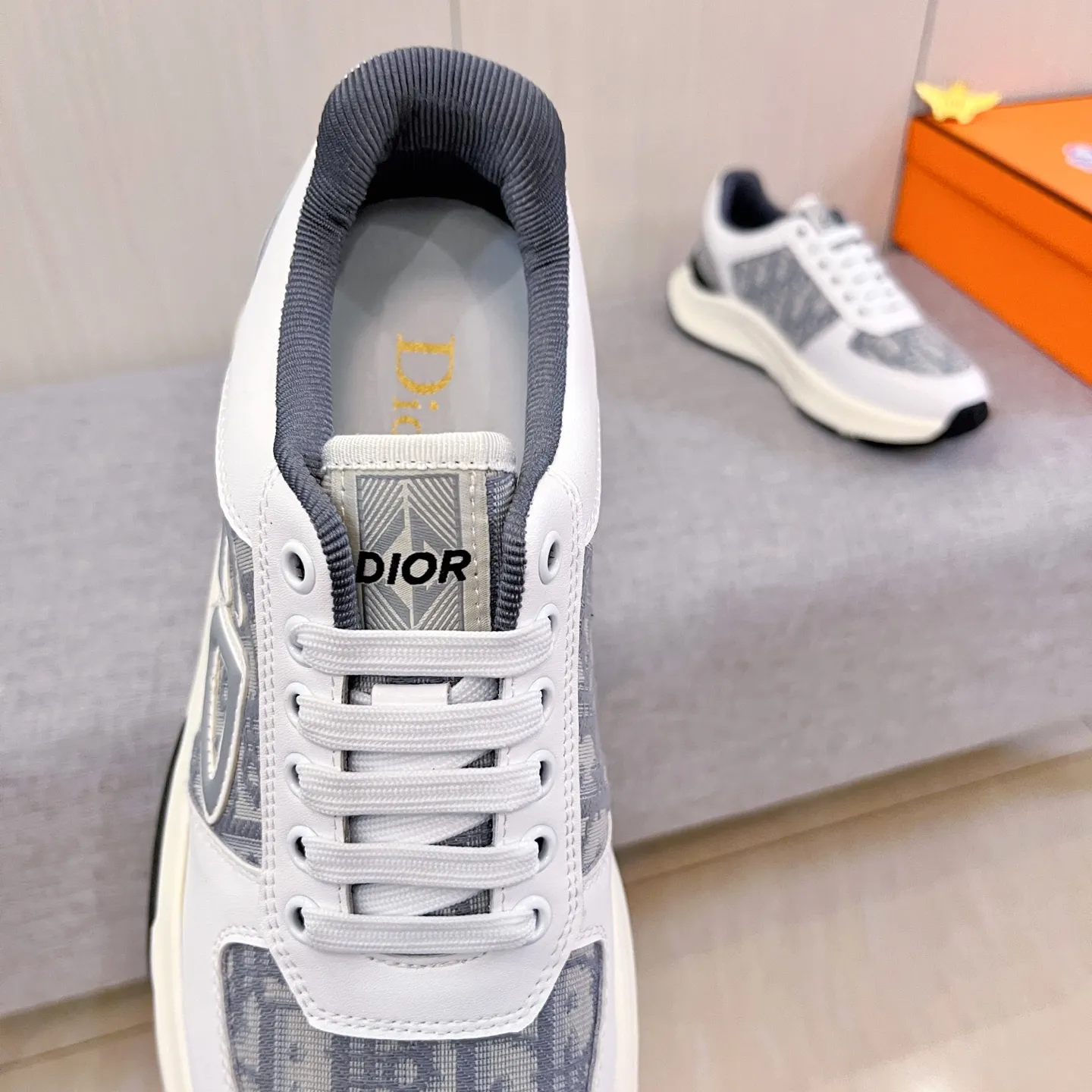 Men's Men's Shoes Men's Shoes💰 460 Men's Men's Shoes💰[Dior]🔥Men's high-end brand of shoes official website 1:1 latest masterpiece: the upper is made of Italian imported first-layer cowhide with a comfortable and breathable lining➕original non-slip and wear-resistant outsole🔥, making walking more convenient and comfortable! An exclusive new model, a stunning work, a beautiful 1:1 replica [color] compared to the official quality! Create a fashionable personality to set off your uniqueness! A must-have for trendy men! Classic🔥Size: 38-44 Color: 🔥Multiple colors available🔥